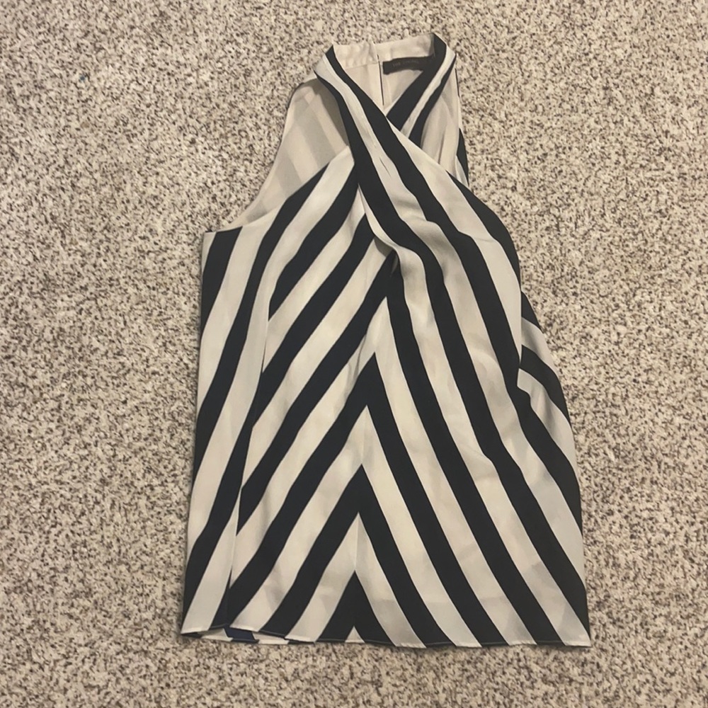 The limited criss cross dressy top
